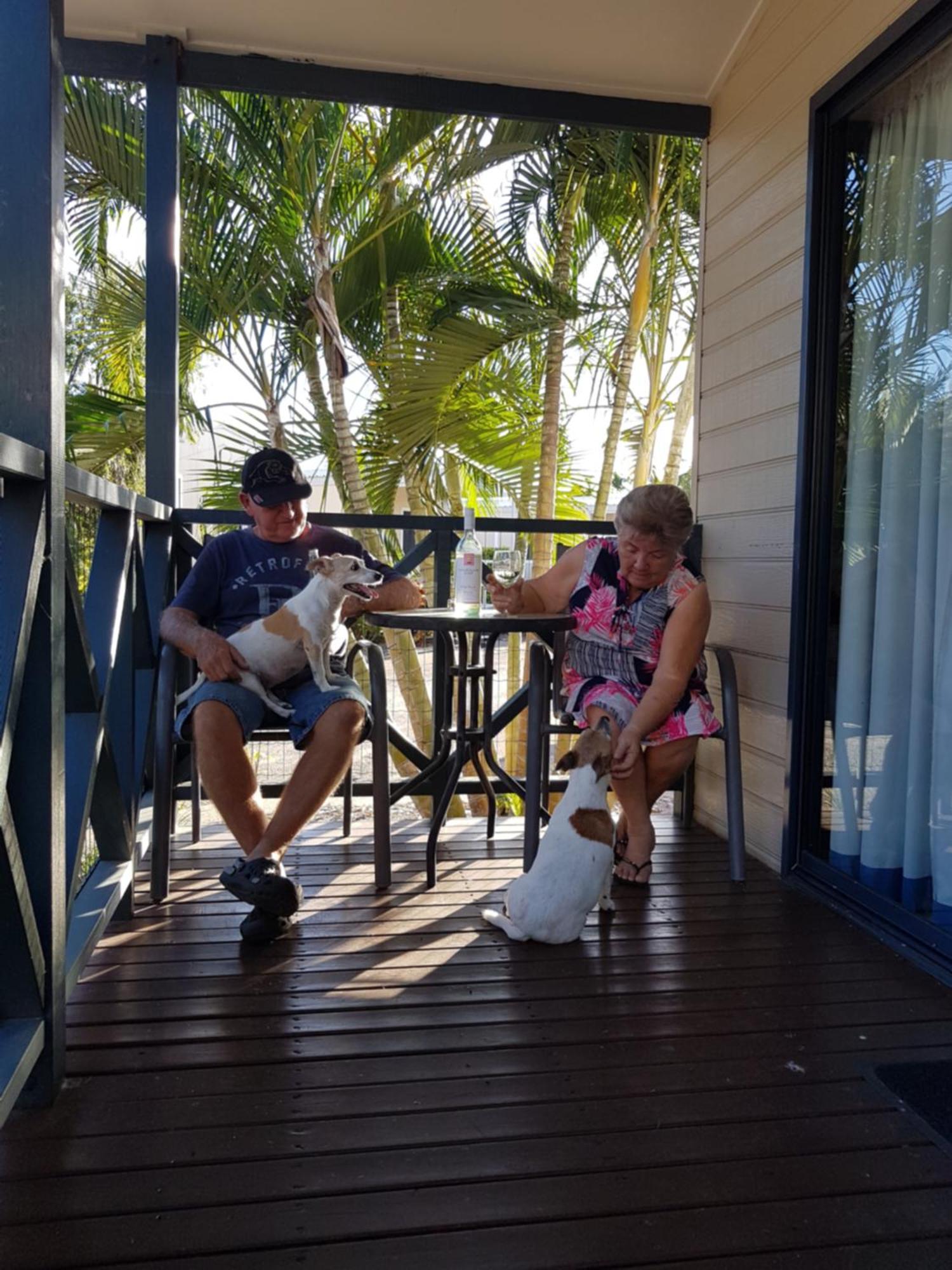 Hotel Coral Coast Tourist Park à Townsville Extérieur photo
