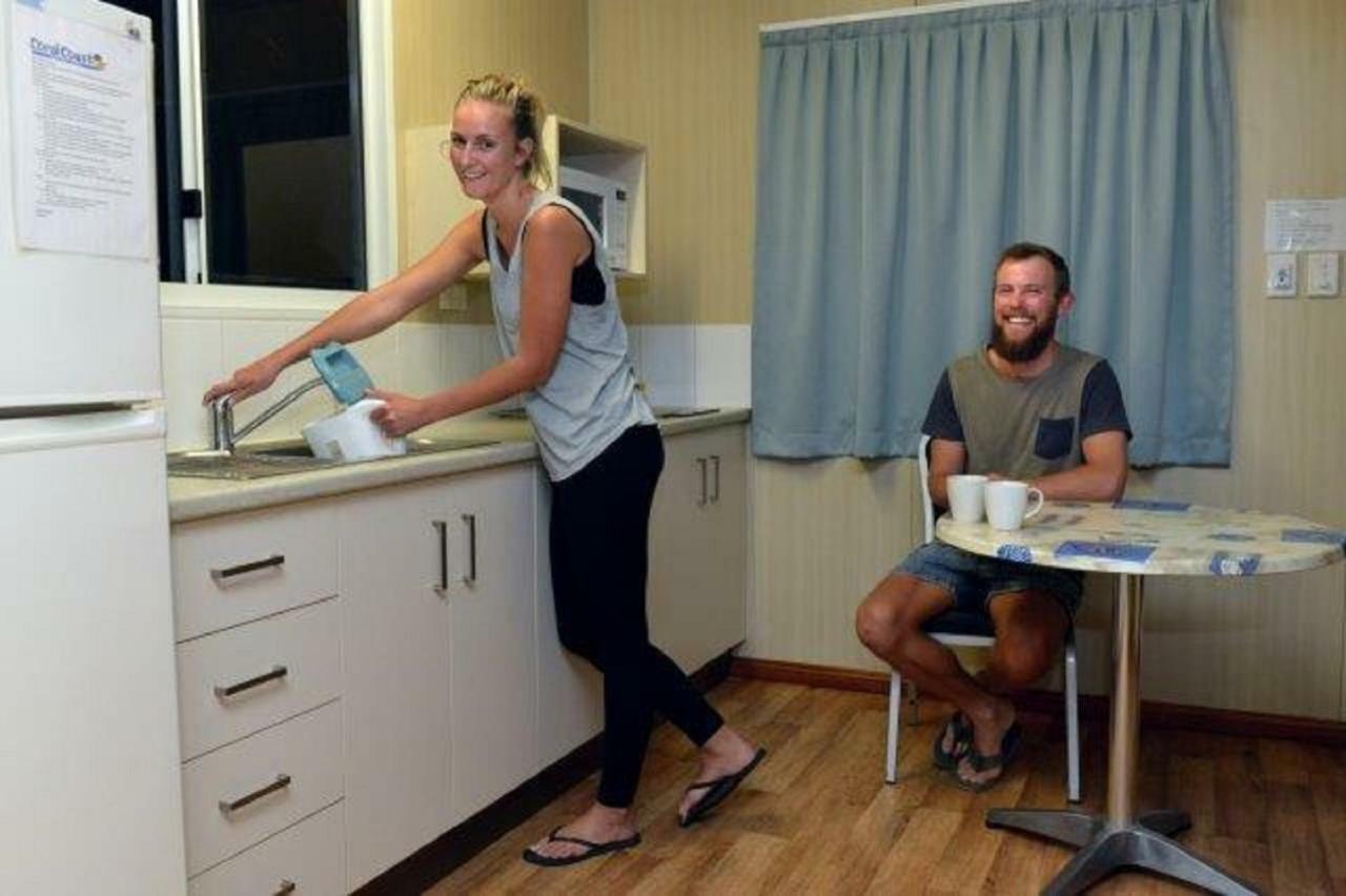 Hotel Coral Coast Tourist Park à Townsville Extérieur photo