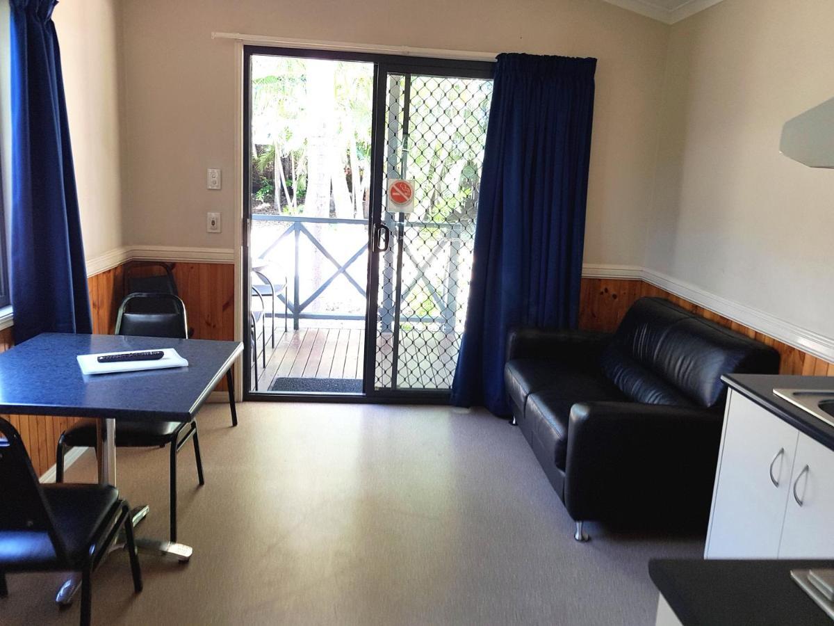 Hotel Coral Coast Tourist Park à Townsville Extérieur photo